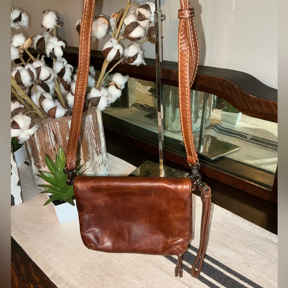 Frye Leather Stadium Bag Crossbody Wristlet Cognac Brown Retail $178 - Picture 5 of 14